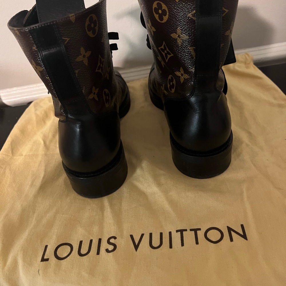Louis Vuitton Wonderland Boots Size 41 - Picture 8 of 9